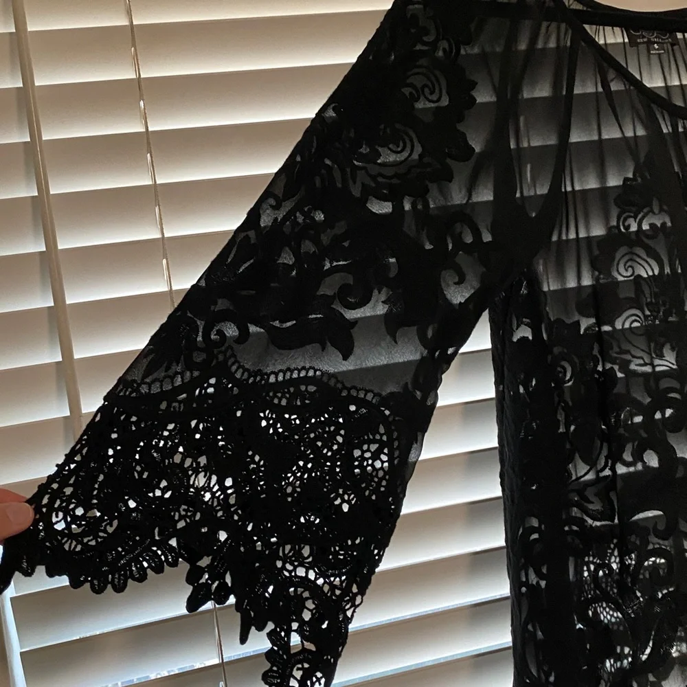 Yvonne LeFleur sheer dress blouse - Picture 4 of 7